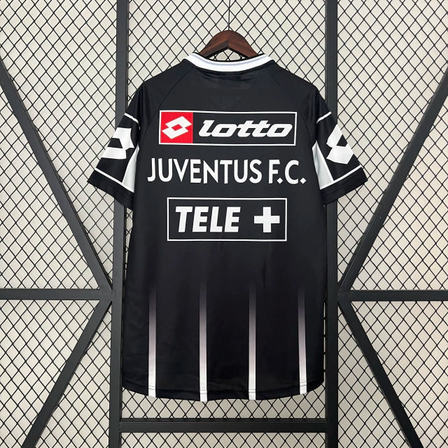 Camisa Juventus Preta 00/01 Retro Masculina